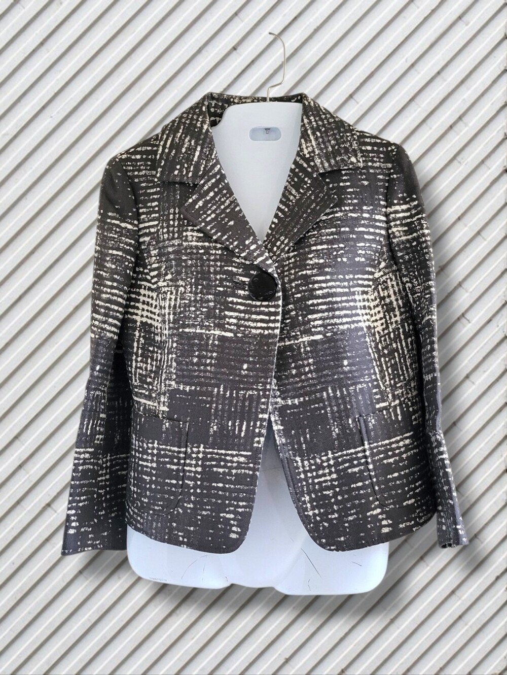 Ellen Tracy | Black/White Silk Blend Abstract Print One Button Blazer